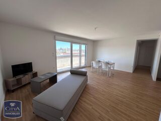  Appartement à louer 3 pièces 71 m²