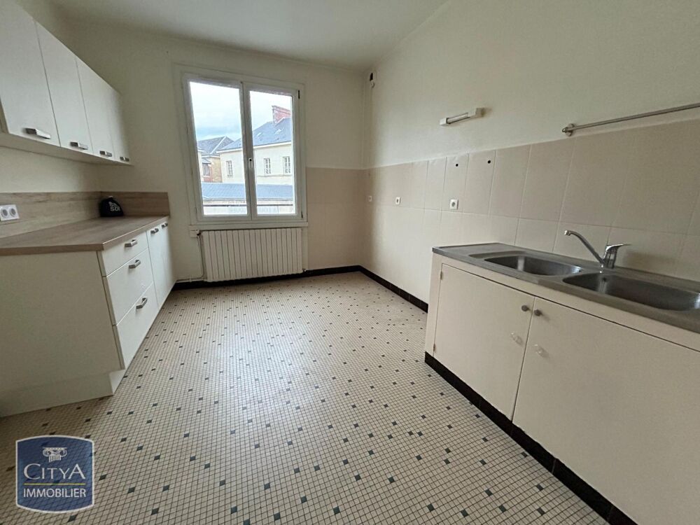 location Appartement - 4 pièce(s) - 93 m² Alençon (61000)