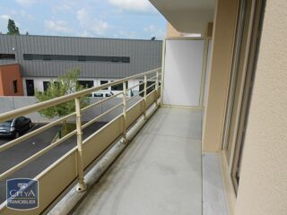  Appartement à louer 3 pièces 61 m²