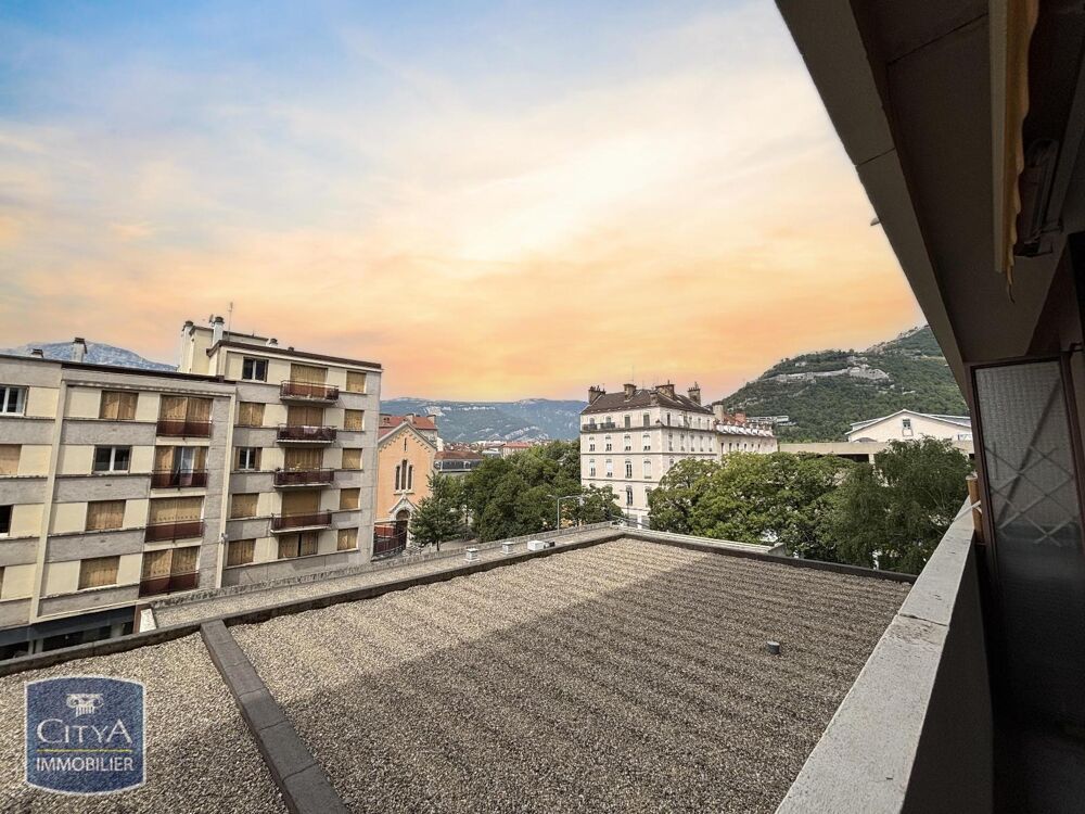 GRENOBLE PREFECTURE, 11 place Jean Moulin, appartement d....