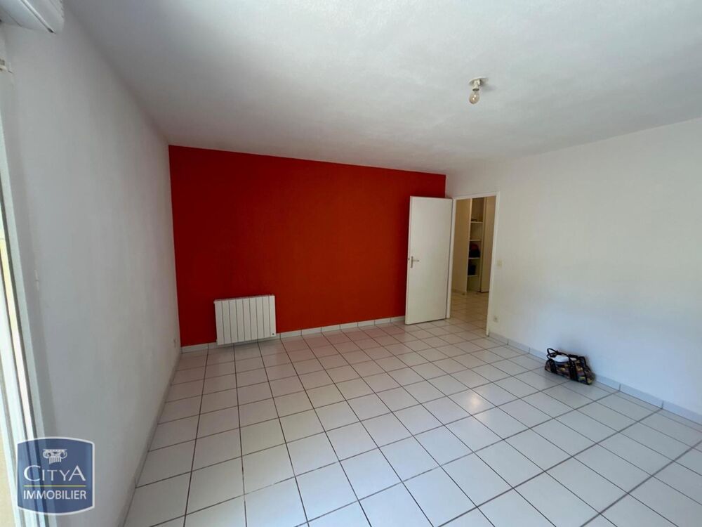 location Appartement - 2 pièce(s) - 49 m² Val-de-Reuil (27100)