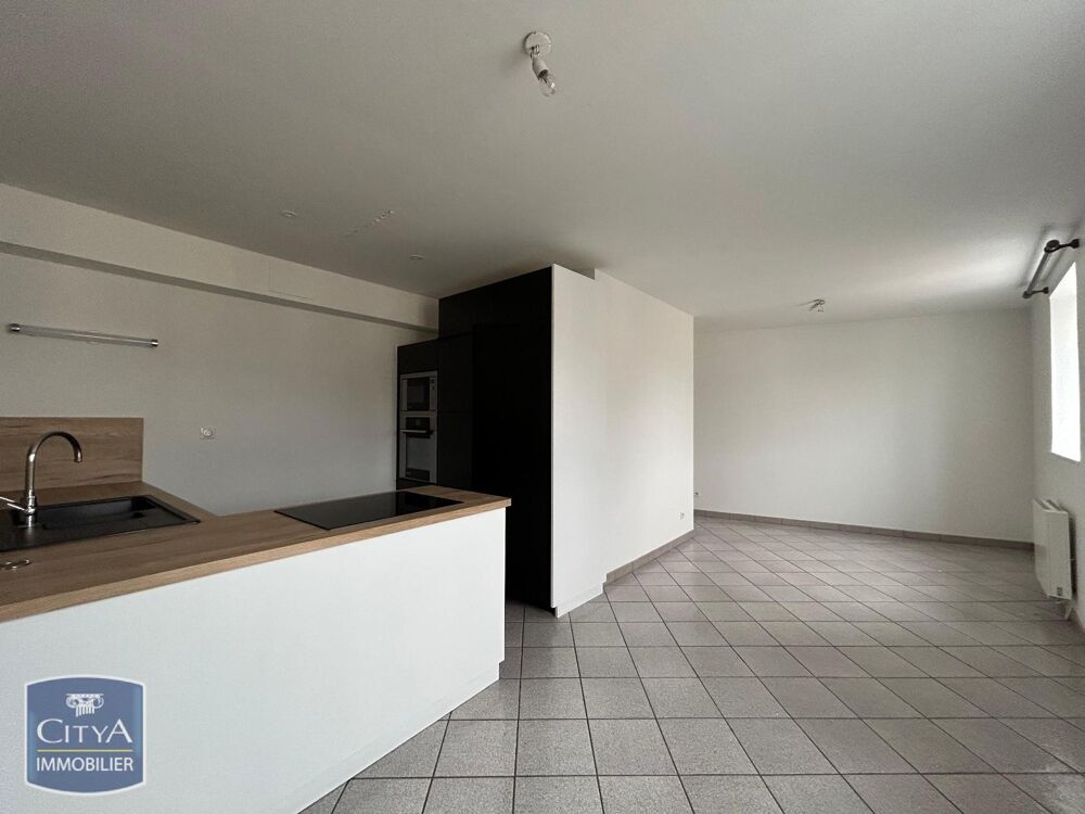 À LOUER : Appartement T3 à Dieppe, 76200. Découvrez cet ....