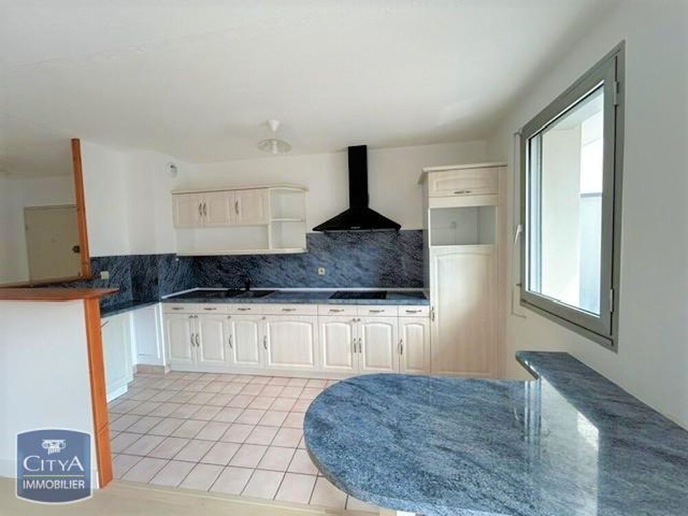 À LOUER Nous vous proposons un appartement T3 situé dans....