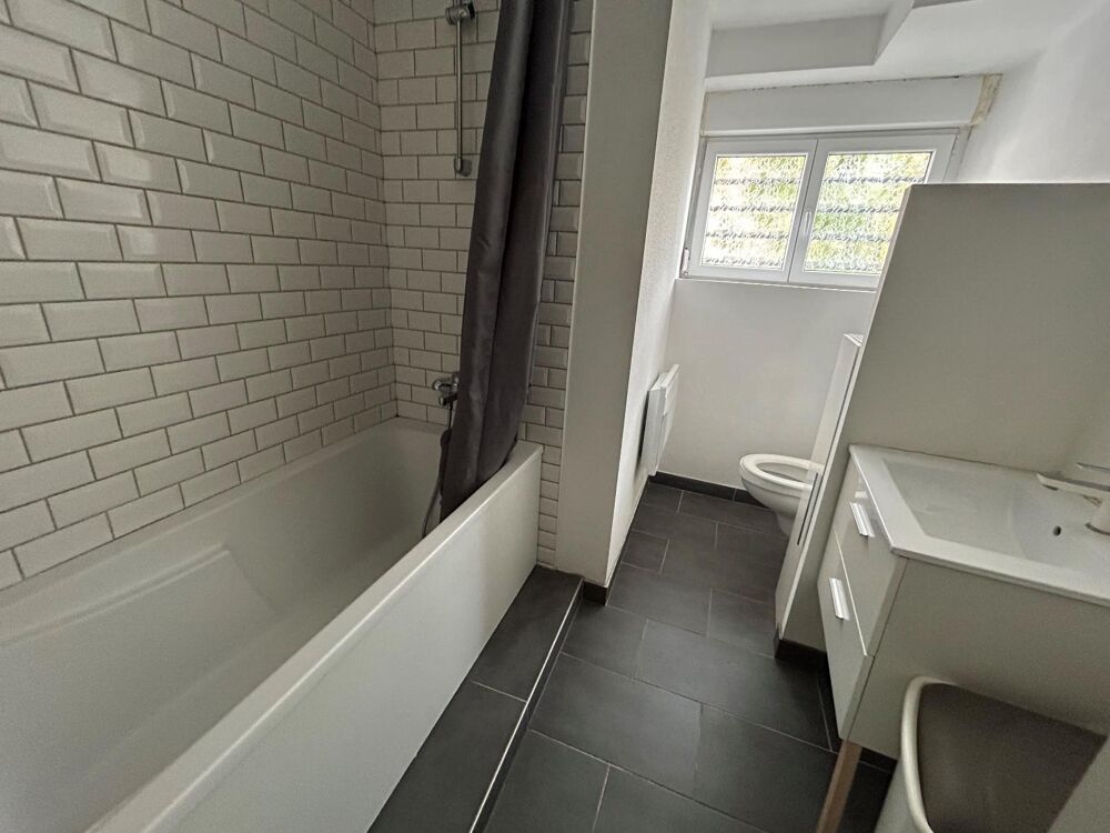 location Appartement - 2 pièce(s) - 29 m² Sainte-Suzanne (25630)