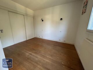  Appartement à louer 4 pièces 65 m²