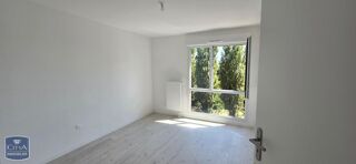  Appartement à louer 3 pièces 64 m²