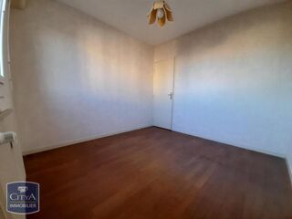  Appartement à louer 3 pièces 65 m²