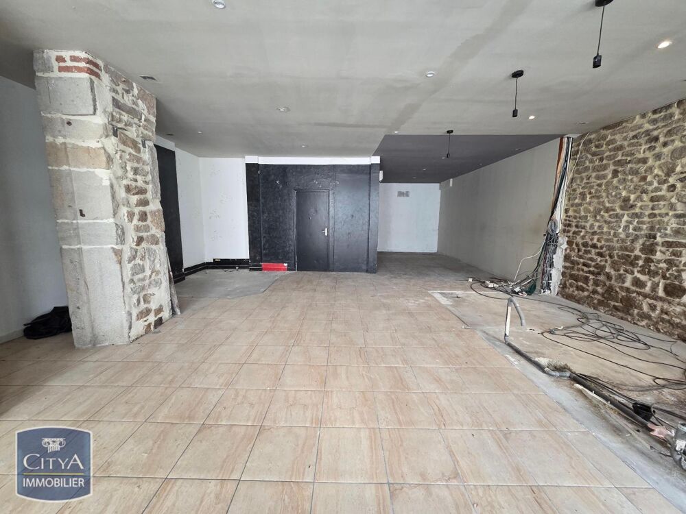   Location / Local Commercial - 101 m² 