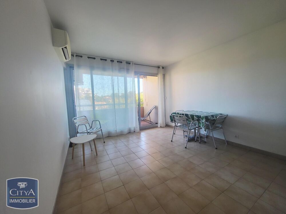 location Appartement - 1 pièce(s) - 24 m² Saint-Raphaël (83700)
