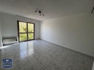  Appartement à louer 1 pièce 34 m²