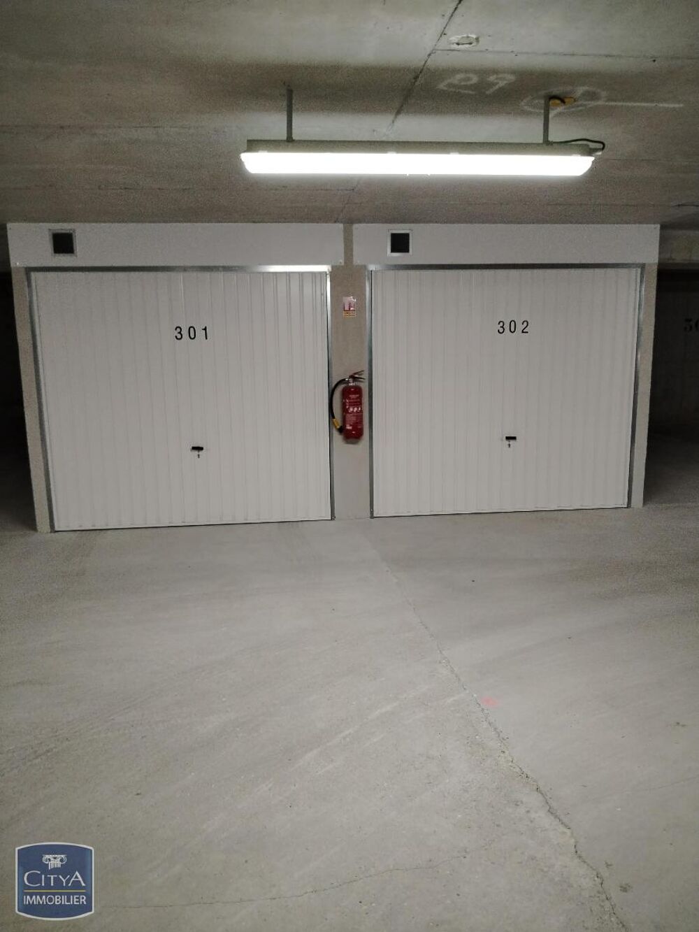 location Parking / Garage Émerainville (77184)