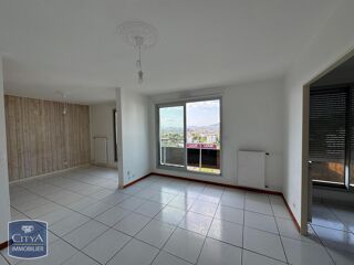  Appartement à louer 4 pièces 73 m²