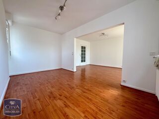  Appartement à louer 5 pièces 88 m²