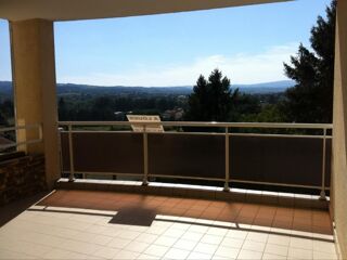  Appartement à louer 3 pièces 80 m²
