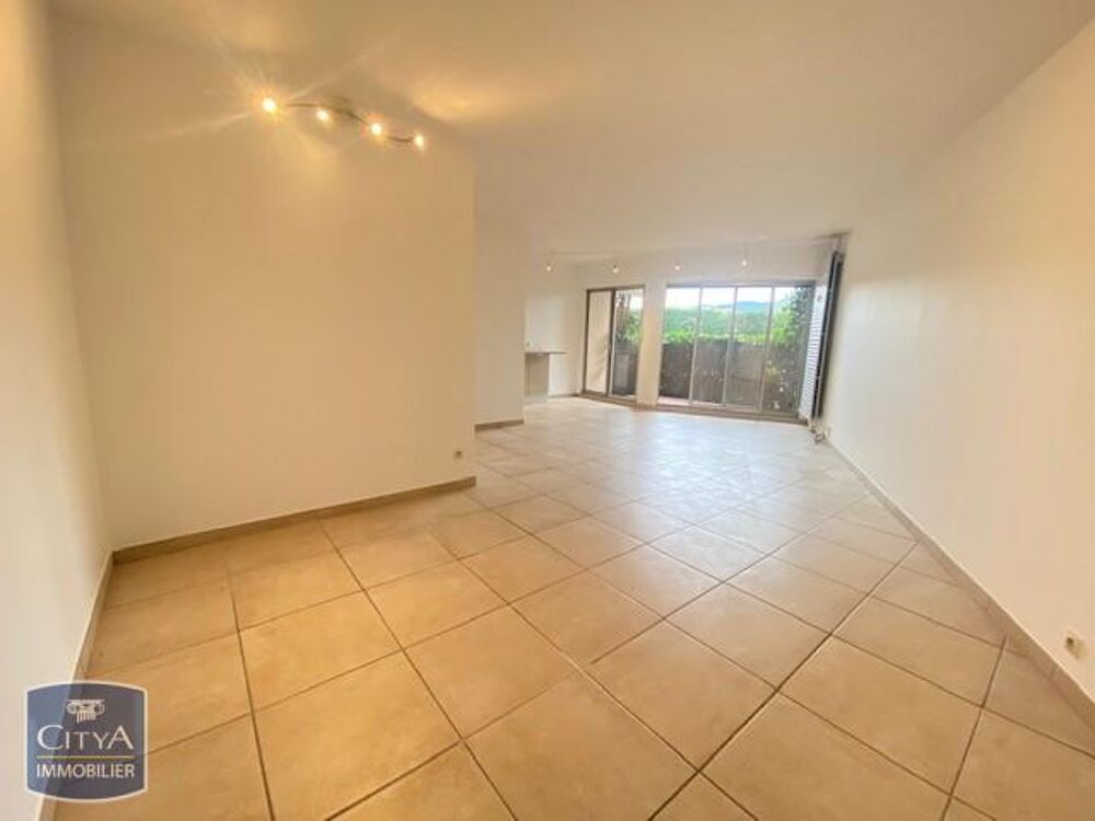 location Appartement - 1 pièce(s) - 38 m² Mandelieu-la-Napoule (06210)