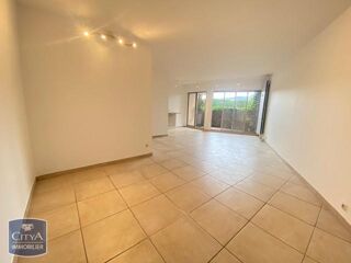  Appartement à louer 1 pièce 38 m²