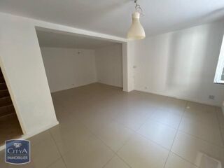  Appartement à louer 4 pièces 86 m²