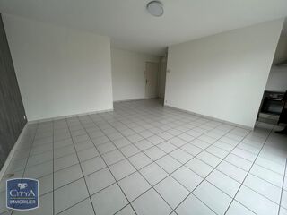  Appartement à louer 3 pièces 56 m²