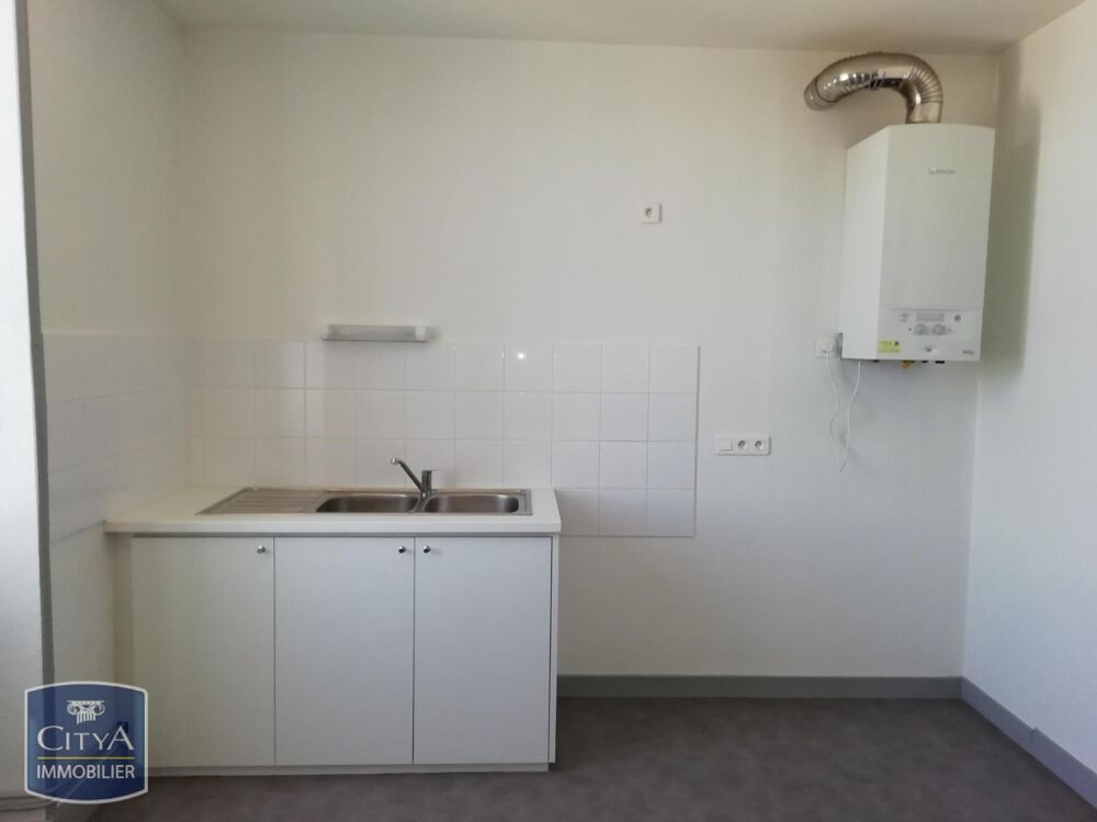 location Appartement - 2 pièce(s) - 63 m² Le Blanc (36300)