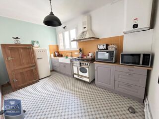  Appartement à louer 5 pièces 118 m²