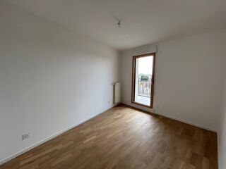  Appartement à louer 3 pièces 72 m²