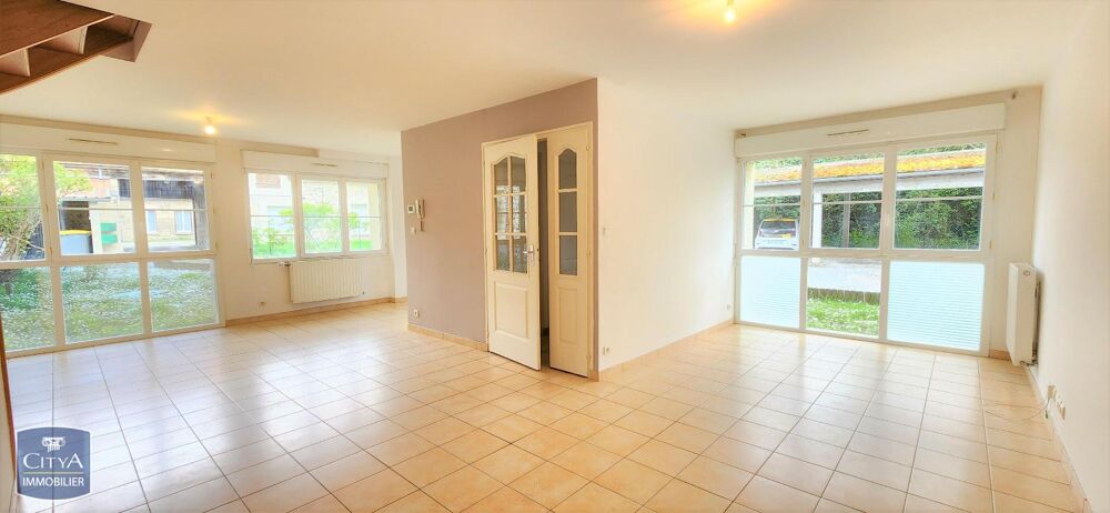 location Appartement - 4 pièce(s) - 99 m² Eppes (02840)