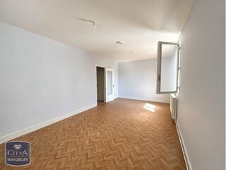  Appartement à louer 4 pièces 105 m²
