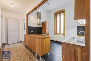  Appartement à louer 4 pièces 101 m²