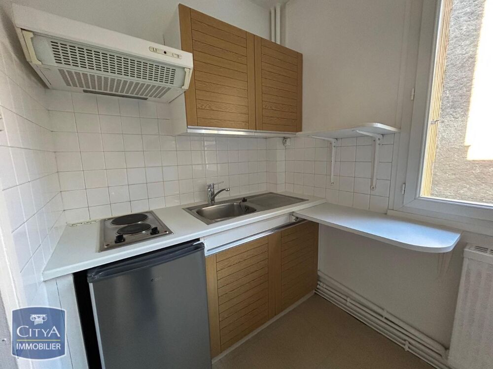 Centre Ville - À LOUER : Appartement T1 situé à Niort, d....