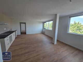  Appartement à louer 3 pièces 76 m²