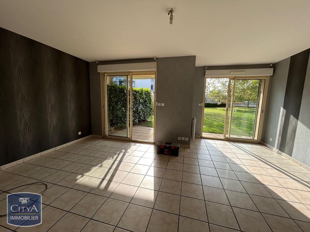 location Appartement - 2 pièce(s) - 57 m² Saint-Marcellin-en-Forez (42680)