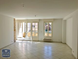 Appartement à louer 3 pièces 83 m²