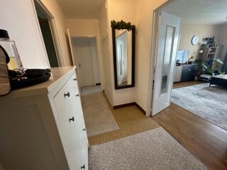  Appartement à louer 4 pièces 82 m²