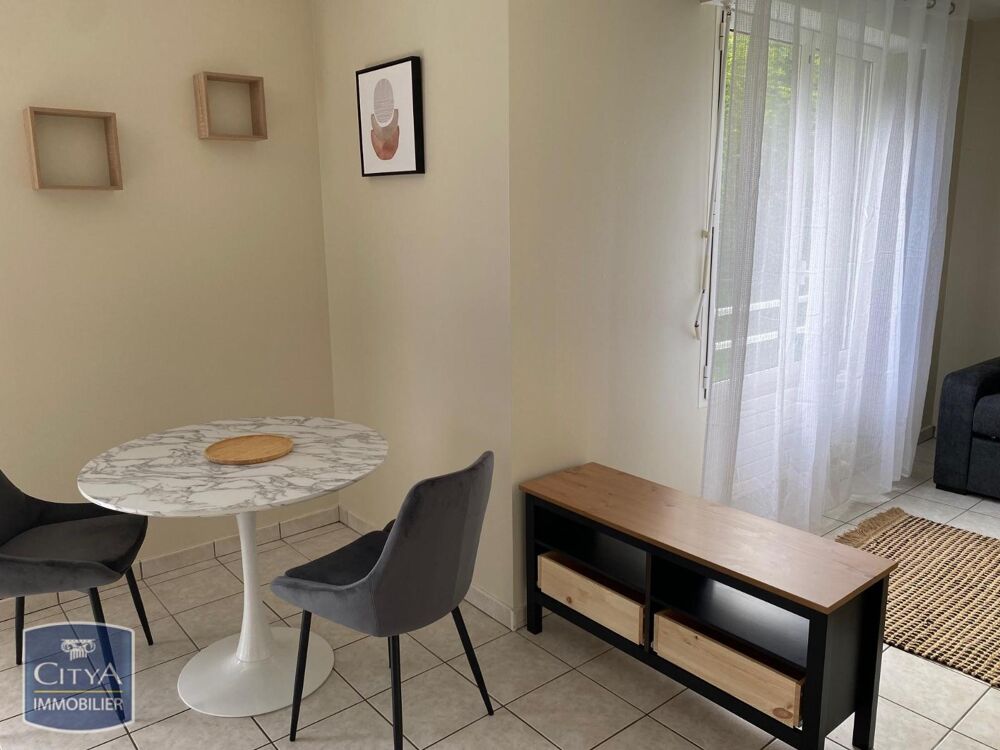 location Appartement - 1 pièce(s) - 31 m² Jacob-Bellecombette (73000)