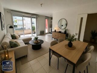  Appartement à louer 3 pièces 63 m²