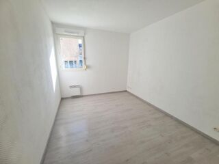  Appartement à louer 2 pièces 55 m²