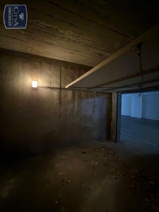 location Parking / Garage Marseille 9