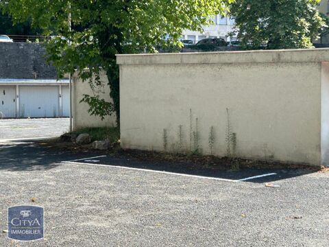  Parking / Garage  louer 15 m