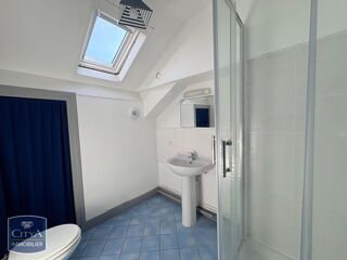  Appartement à louer 2 pièces 33 m²
