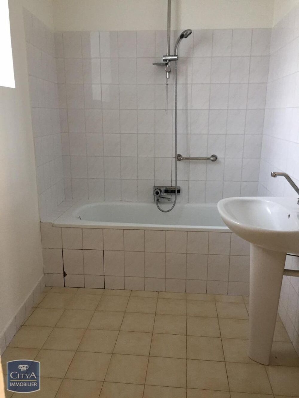 location Appartement - 2 pièce(s) - 49 m² Nanteuil-lès-Meaux (77100)