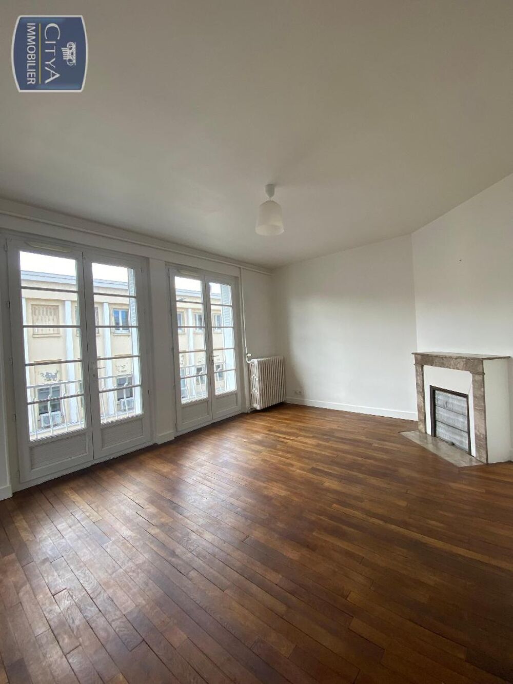 location Appartement - 3 pièce(s) - 62 m² Poitiers (86000)