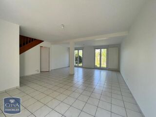  Maison à louer 6 pièces 117 m²