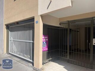  Parking / Garage � louer 