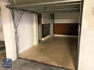  Parking / Garage à louer 