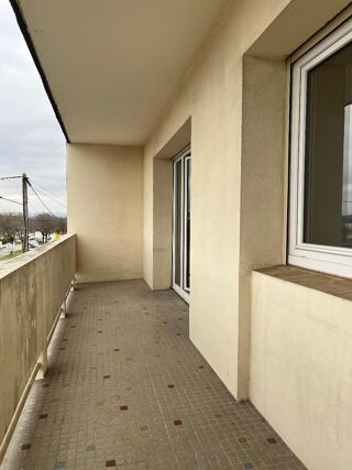  Appartement � louer 4 pi�ces 89 m�