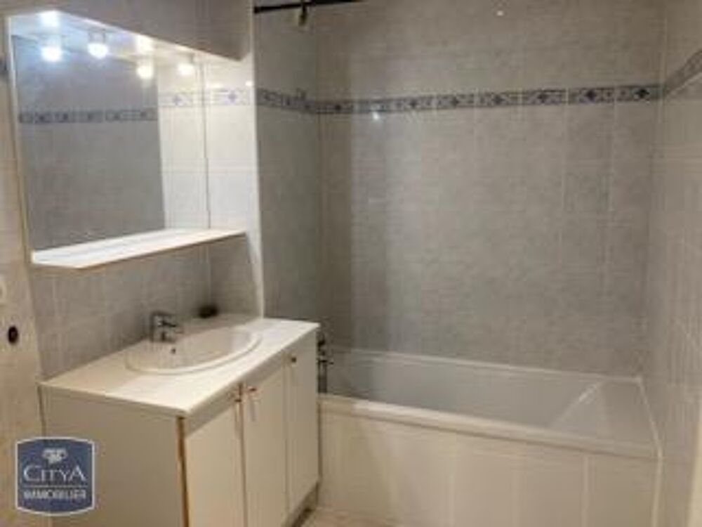 A LOUER à Clermont l'Hérault, un charmant appartement de....