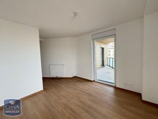  Appartement à louer 4 pièces 87 m²