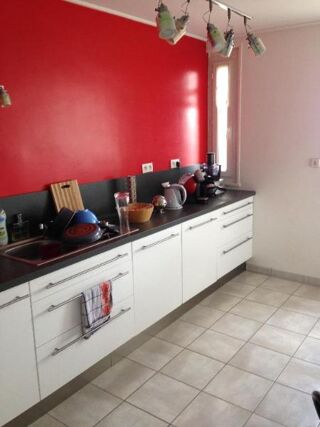  Appartement à louer 3 pièces 72 m²