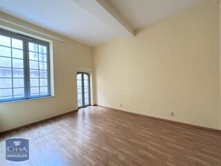  Appartement à louer 3 pièces 87 m²