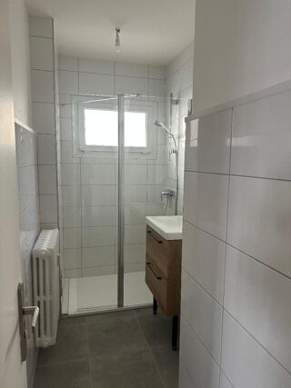  Appartement à louer 3 pièces 52 m²
